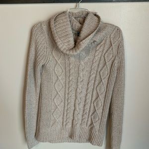 Abercrombie & Fitch turtle neck